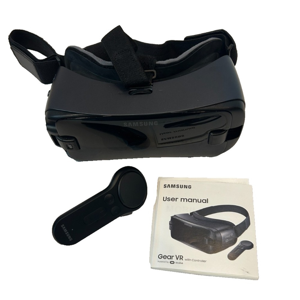 Samsung Gear VR with Controller Powered by Oculus Virtual Reality, Original Box‎